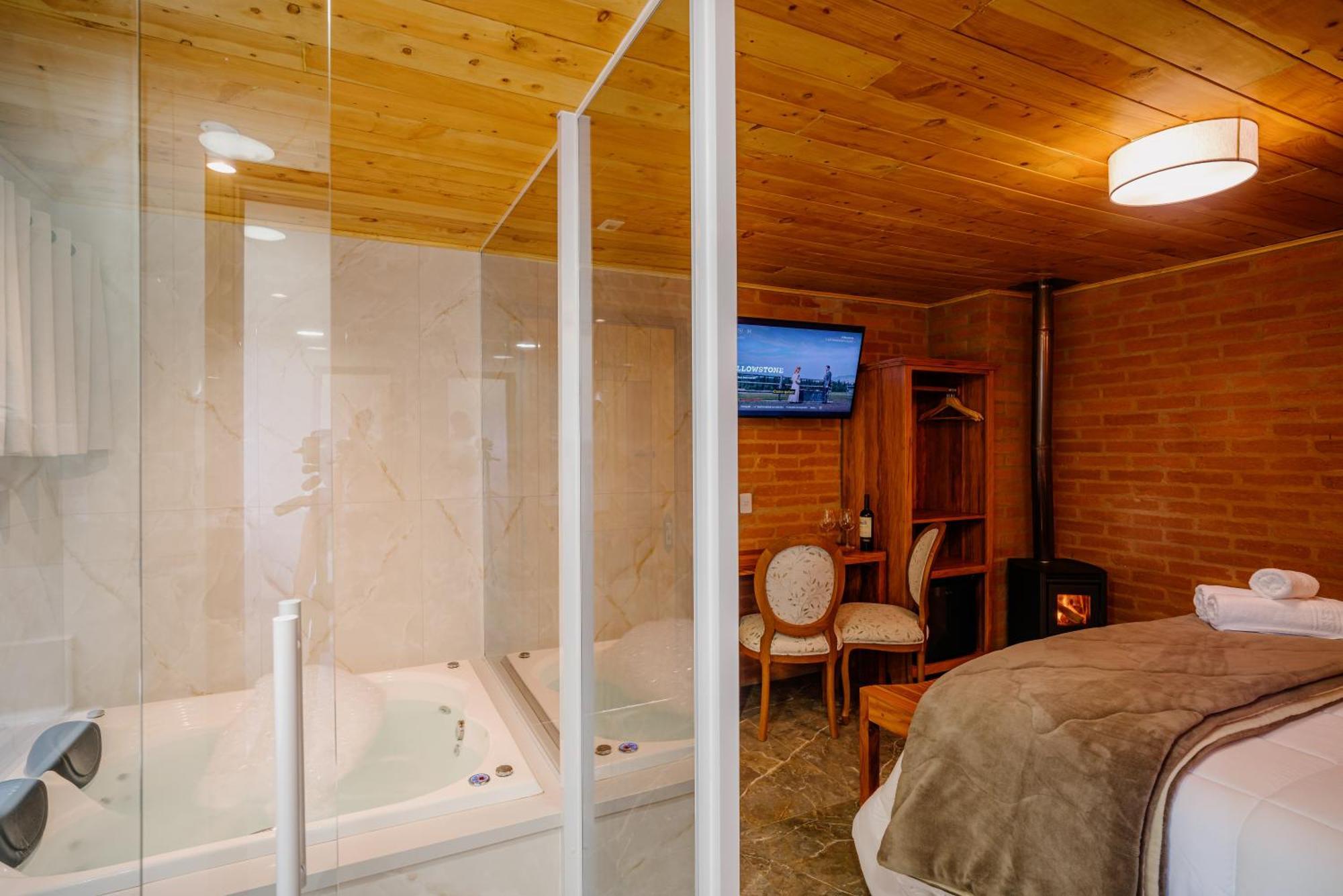 Lodge Lucca